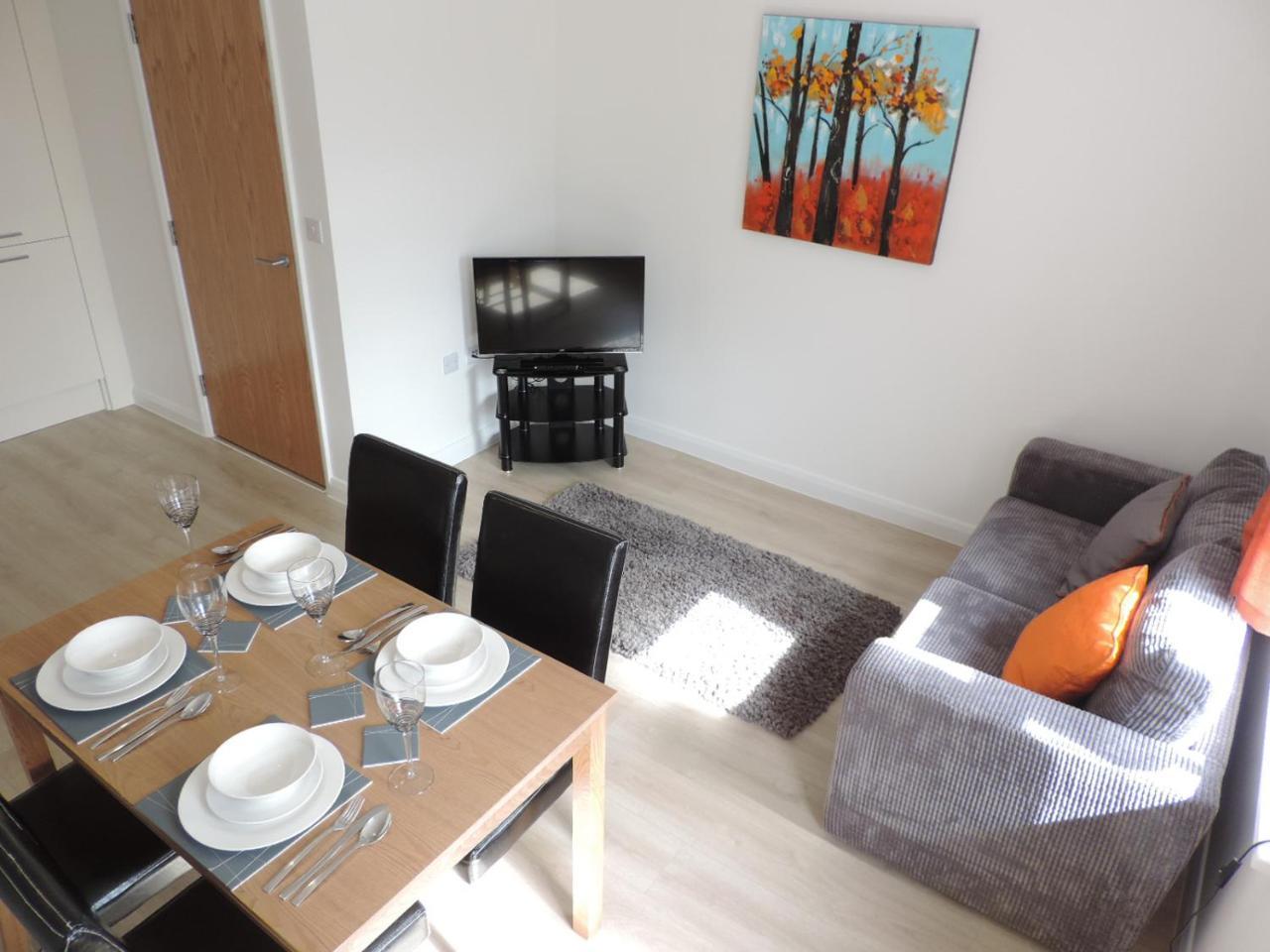 Park House - City Centre Apartment Peterborough Esterno foto